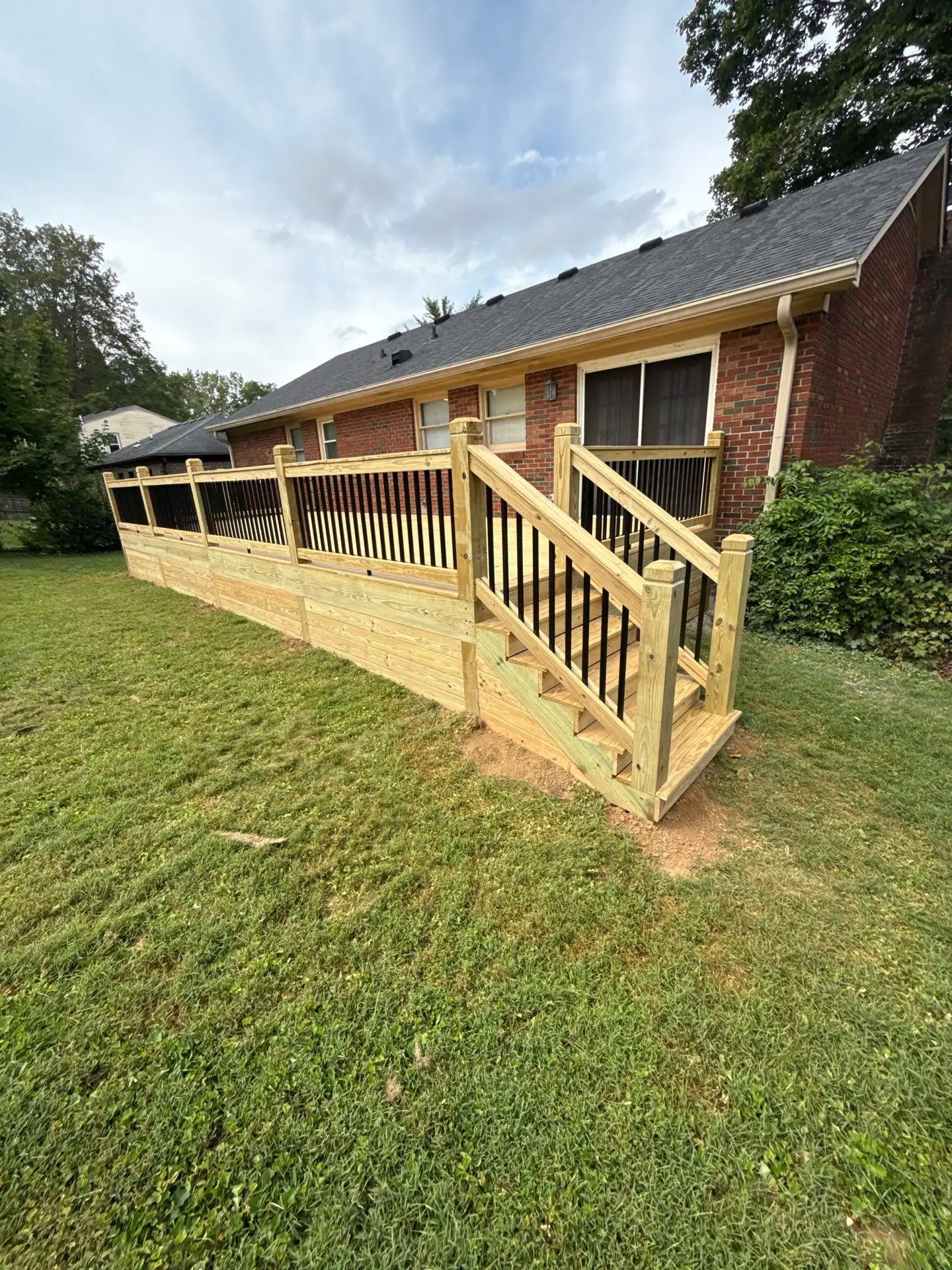 1f9973a3-b9ed-4f87-ab5f-5f389dc6c025 new deck installation by Enterprise Home Solutions