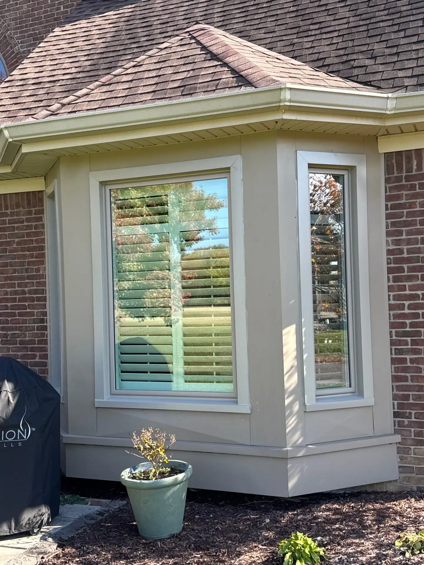 4b8f63e5-989e-4368-9ed7-64d23a6791ee new window installation by Enterprise Home Solutions