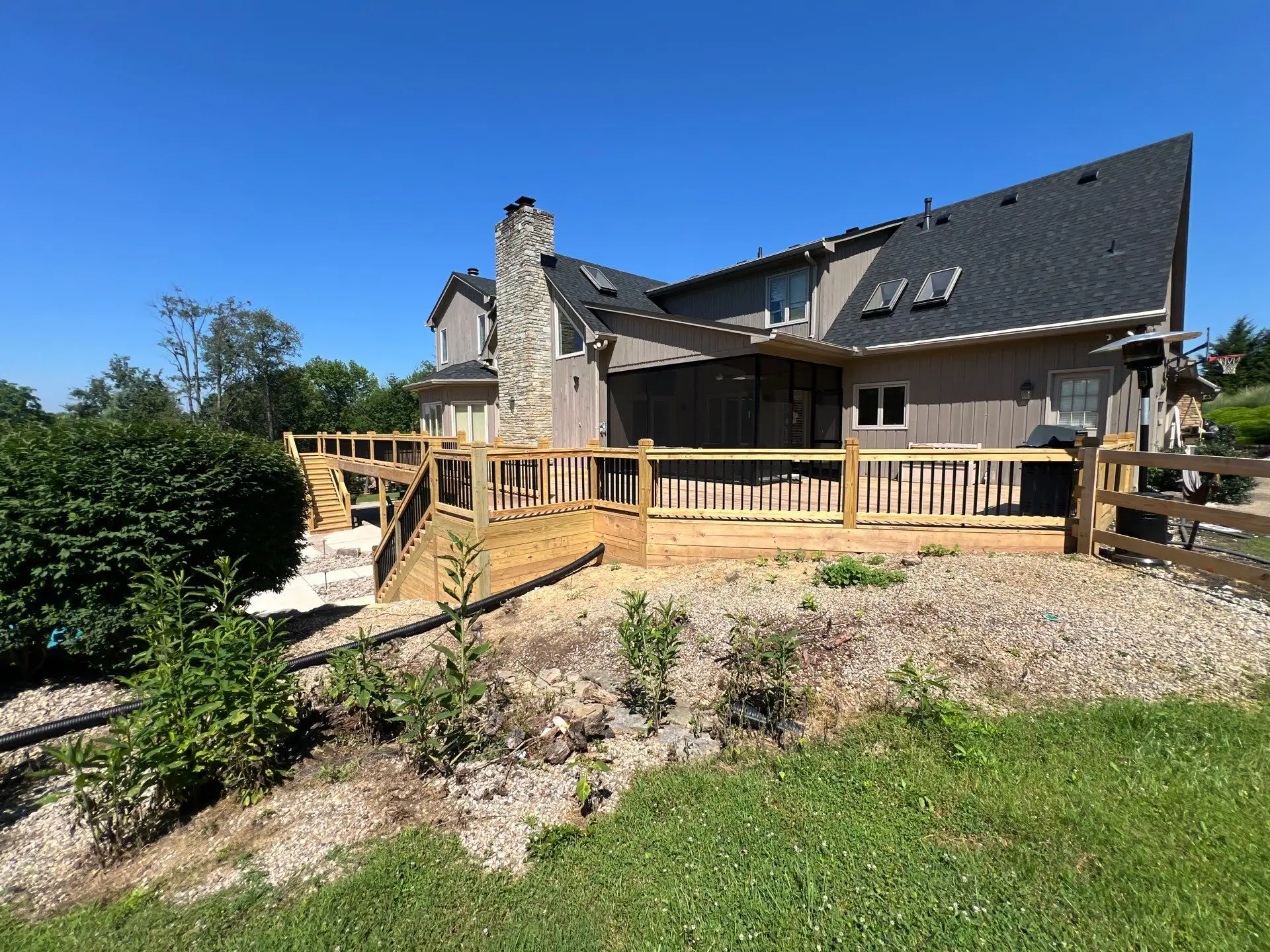 5943cd4f-4a1b-4e5e-97ec-2f055b5f7ce7 new deck installation by Enterprise Home Solutions