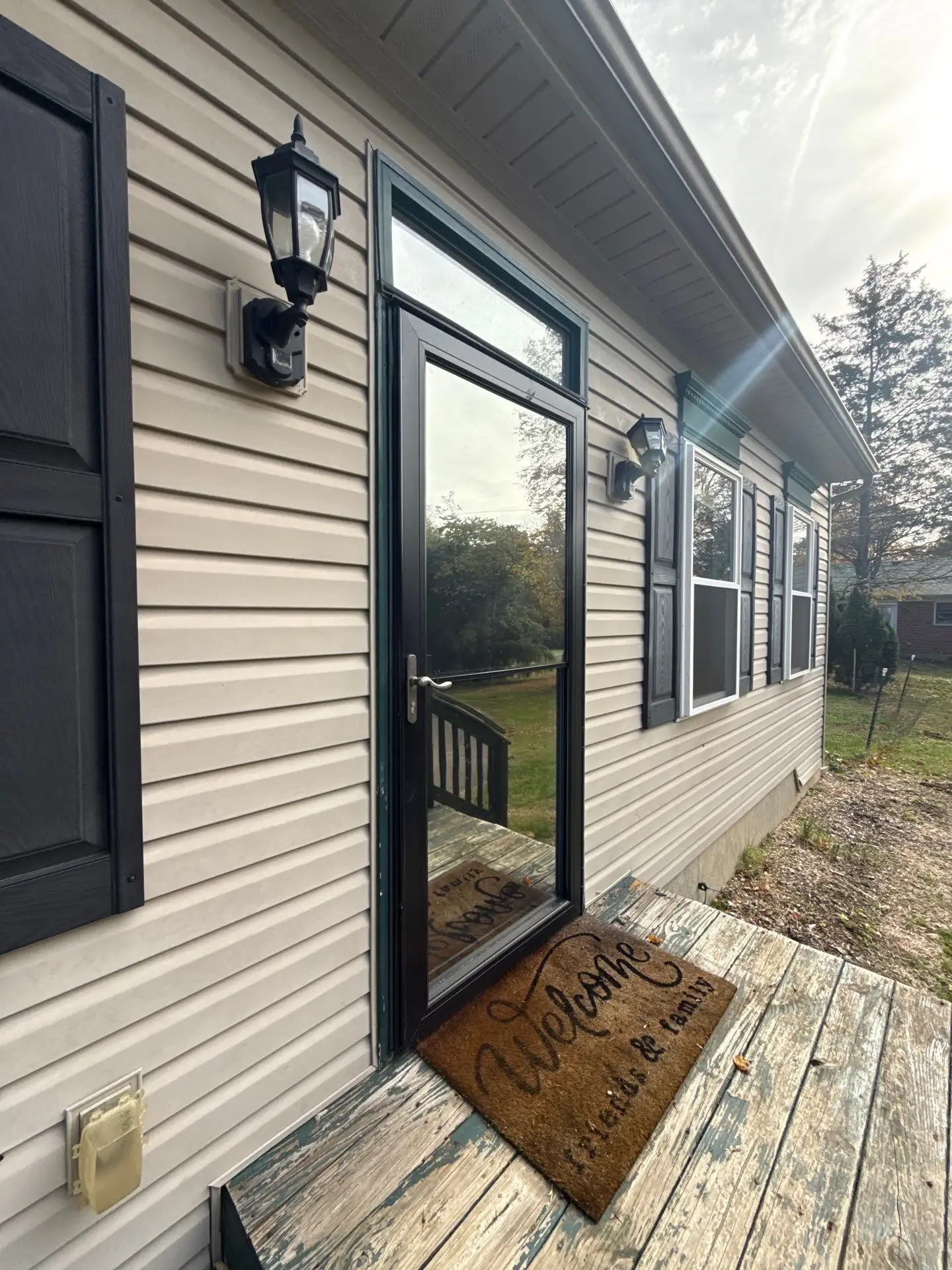 de015abe-2b6c-4b33-8042-6c8597e4e697 new door installation by Enterprise Home Solutions