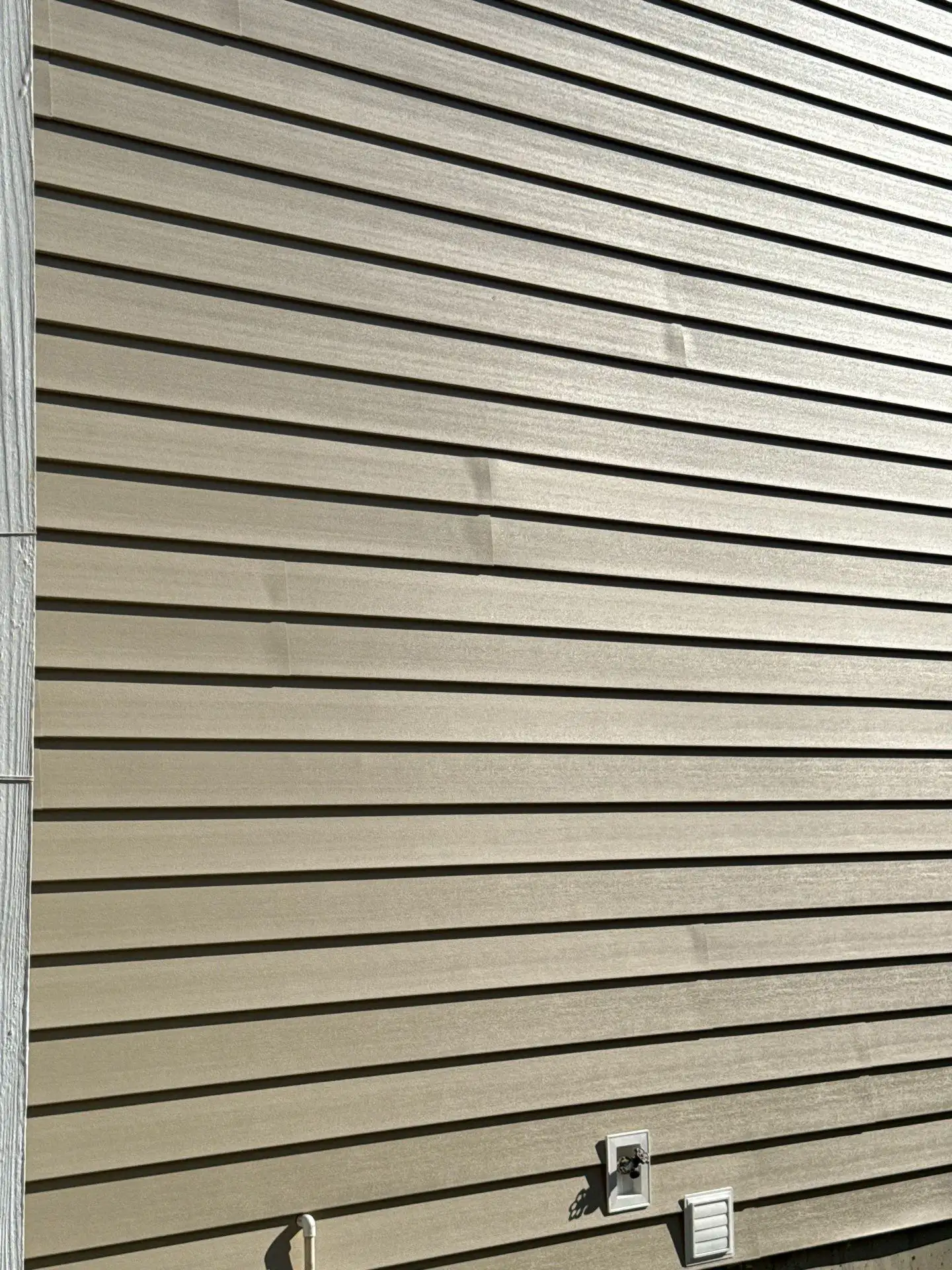 e9c834b6-aec1-467c-a288-be460c798449 new siding installation by Enterprise Home Solutions