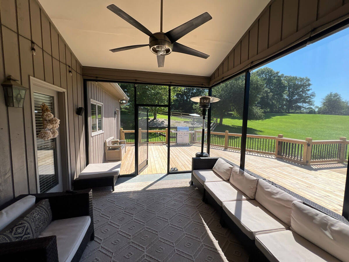 screenroom2 new screened patio installation by Enterprise Home Solutions
